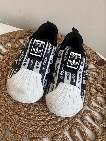 Adidas superstar ayakkabı