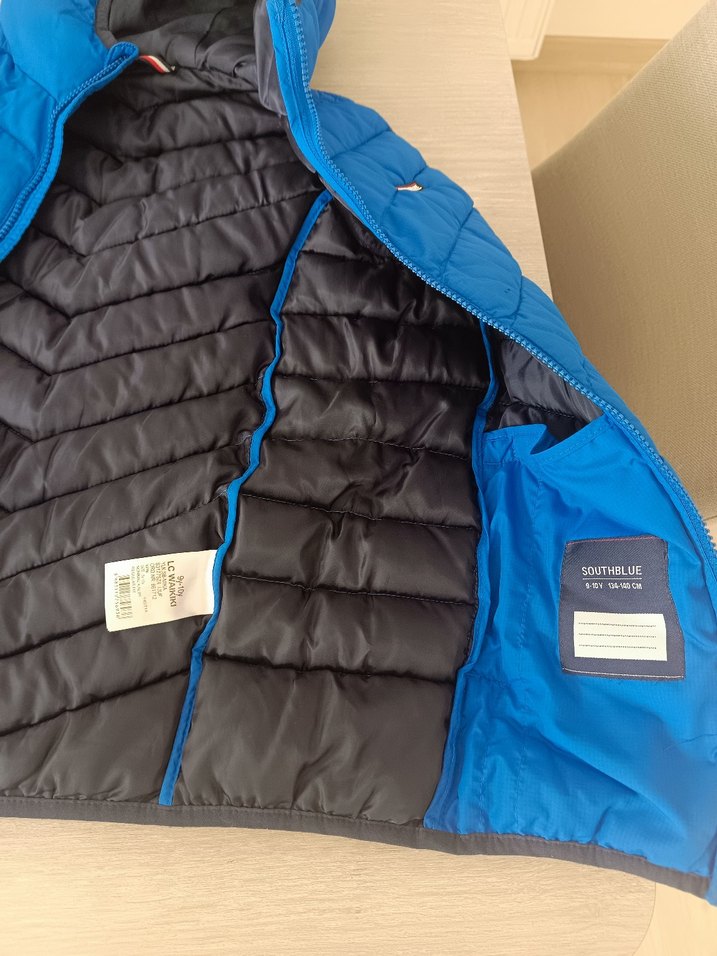 Erkek Çocuk Kapüşonlu Mavi Yelek - Görsel 3