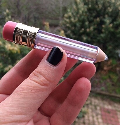 4 adet lipgloss tupu