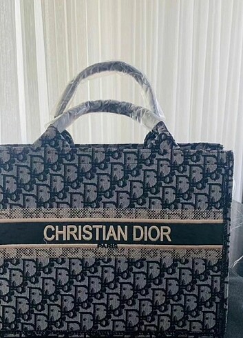 Christian Dior modelimiz 