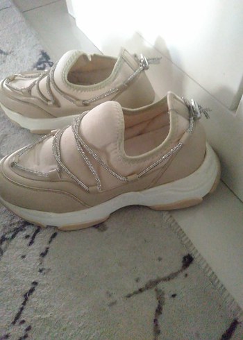 Bej Dolgu Topuklu Bağcıklı Kadın Spor Ayakkabı - Görsel 3