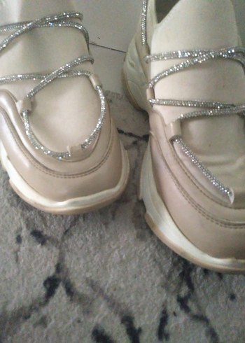 Bej Dolgu Topuklu Bağcıklı Kadın Spor Ayakkabı - Görsel 2