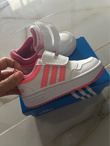 25 Beden Adidas ayakkabı