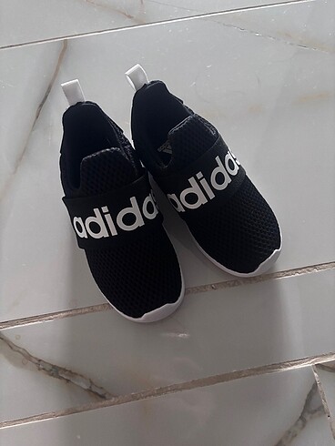 Adidas ayakkabı