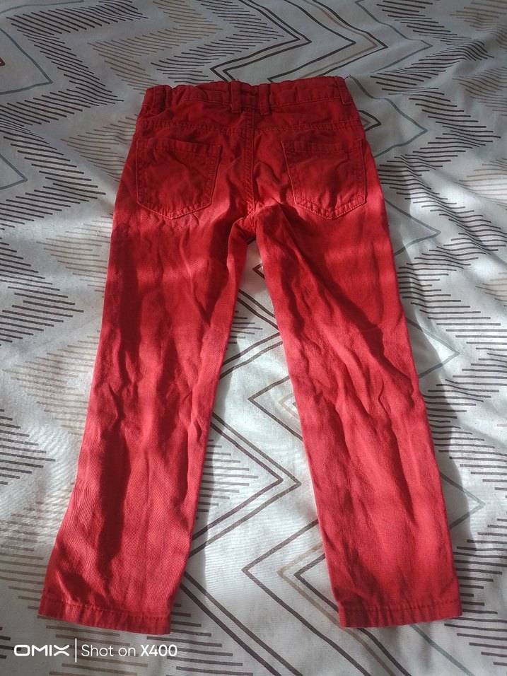 Düğmeli Kırmızı Erkek Çocuk Pantolonu - Görsel 2