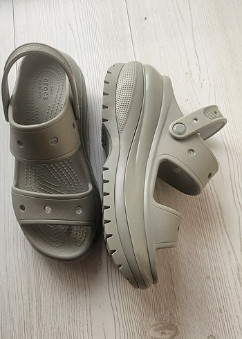 crocs  orjinal dolgu topuklu terlik - Görsel 2