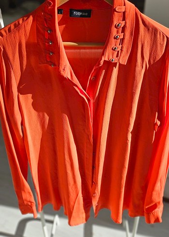 %100 IPEK Düğmeli Kırmızı Kadın Gömlek - Görsel 3