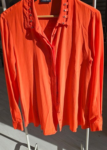 %100 IPEK Düğmeli Kırmızı Kadın Gömlek - Görsel 4