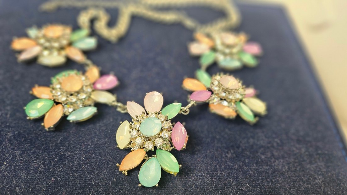 Pastel Renkli Çiçekli Mini Bohem Kolye - Görsel 4