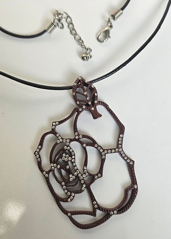 Uzun Kahverengi İşlemeli Zincir Detaylı Kolye florensa dan aldim - Görsel 5