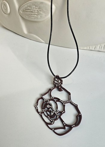 Uzun Kahverengi İşlemeli Zincir Detaylı Kolye florensa dan aldim - Görsel 3
