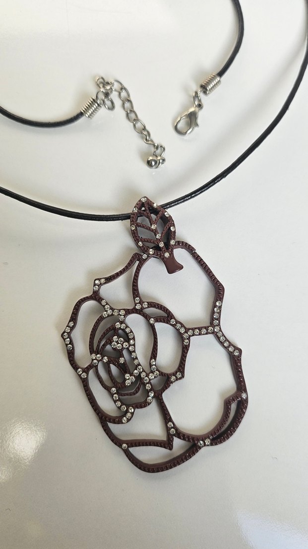 Uzun Kahverengi İşlemeli Zincir Detaylı Kolye florensa dan aldim - Görsel 5