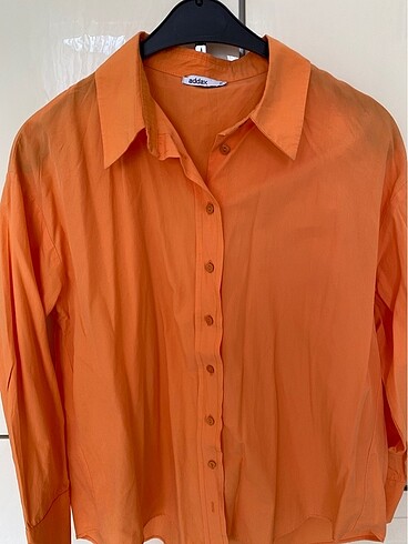 Addax turuncu gömlek