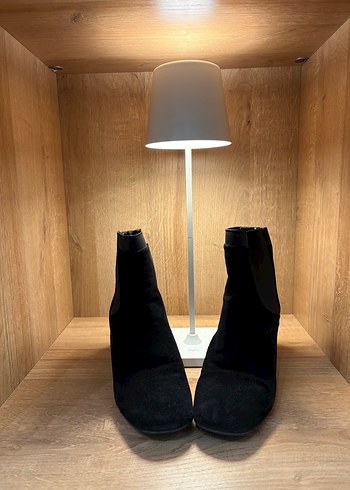 Siyah Süet Kadın Topuklu Bot - Görsel 4