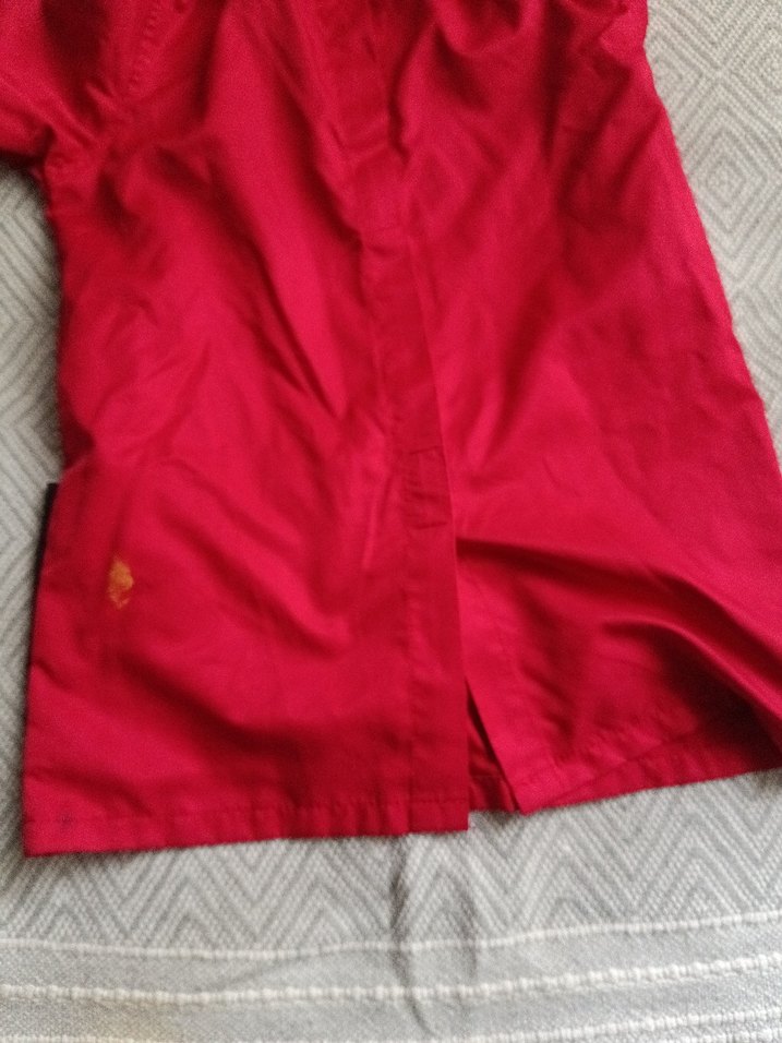 Kırmızı Baskılı Boyama Önlüğü - Görsel 3