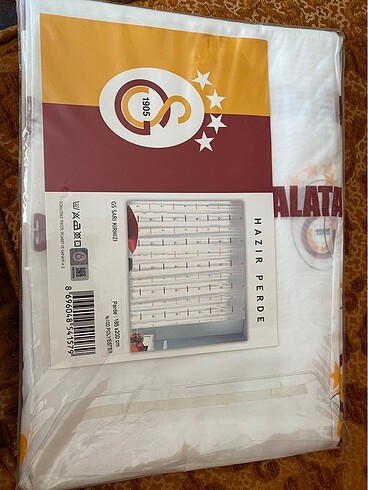 Lisanslı Galatasaraylı Perde