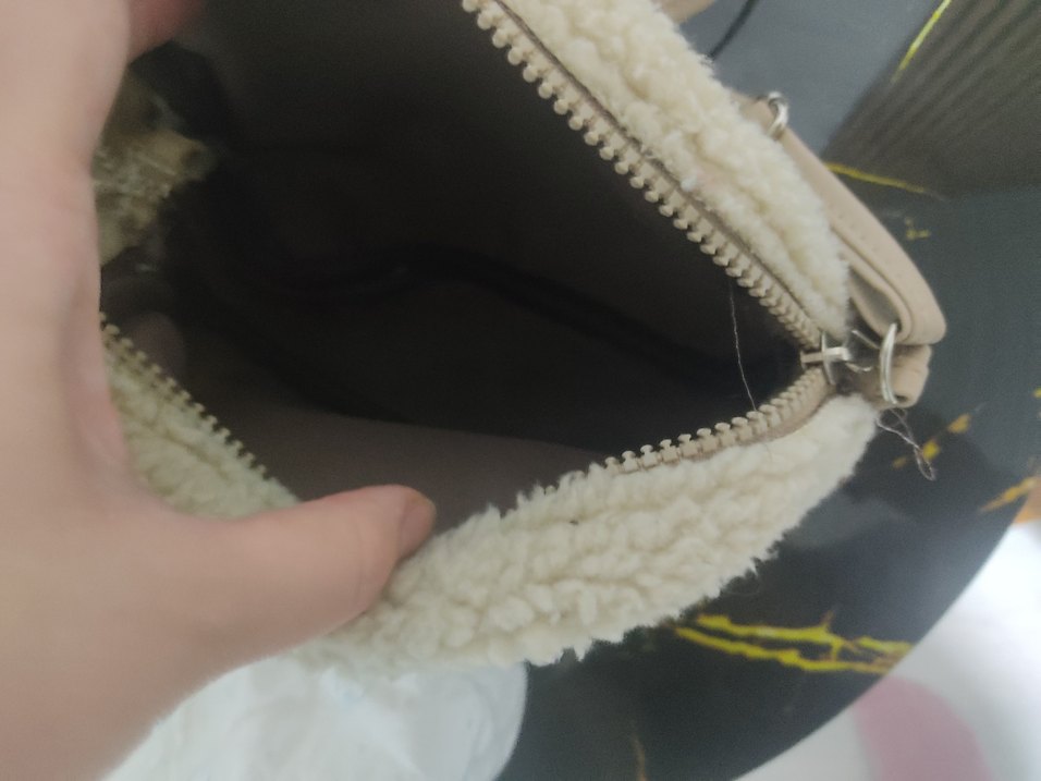 Beyaz Peluş Kadın Omuz Çantası - Görsel 4