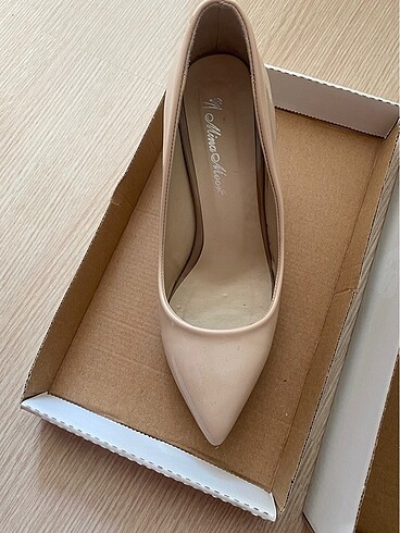 Diğer Stiletto