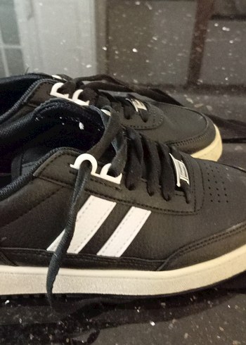 Siyah Beyaz Çizgili Spor Kadın Ayakkabı - Görsel 3