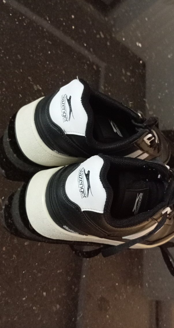 Siyah Beyaz Çizgili Spor Kadın Ayakkabı - Görsel 4