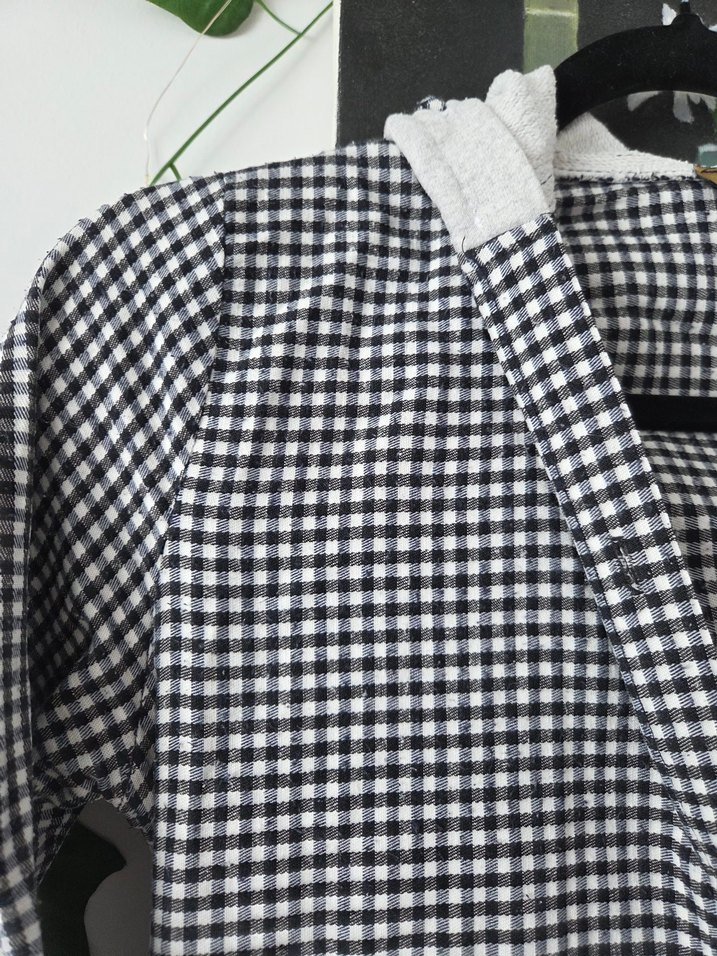 Düğmeli Gri Ekose Bluz - Görsel 2