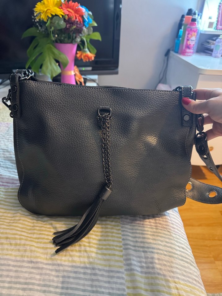 DSN Gümüş Deri Tokalı Kadın Çanta - Görsel 2