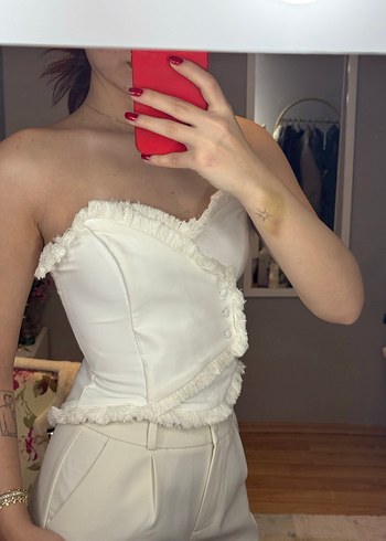 Beyaz Fırfırlı Straplez Mini Bustiyer - Görsel 3