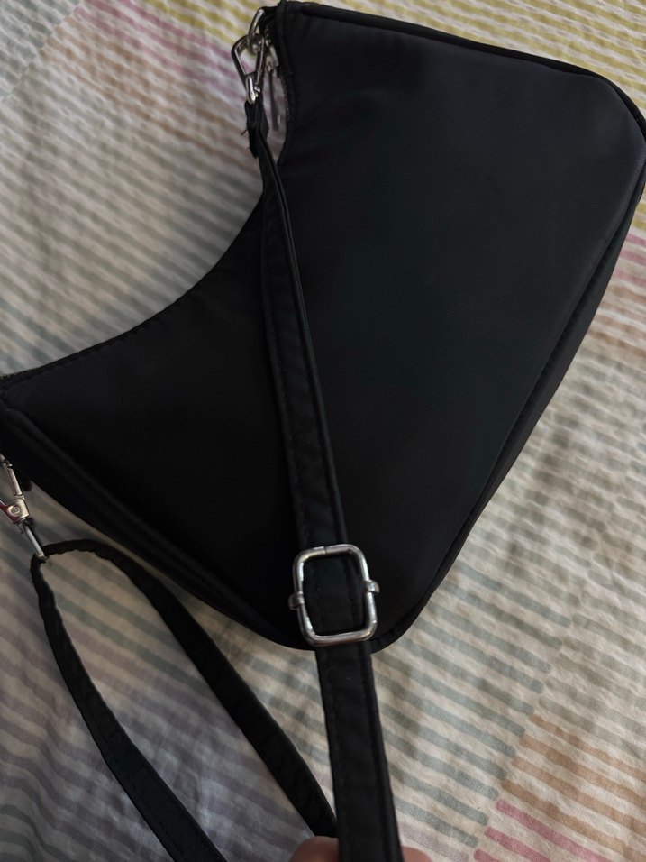 Bershka Siyah Çanta - Görsel 4