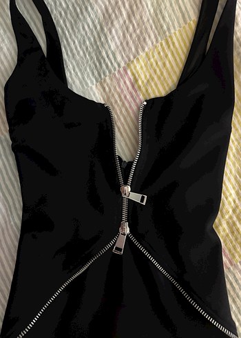 Zara Fermuar Detaylı Siyah Mini Elbise - Görsel 3