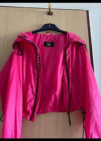 Bershka yağmurluk