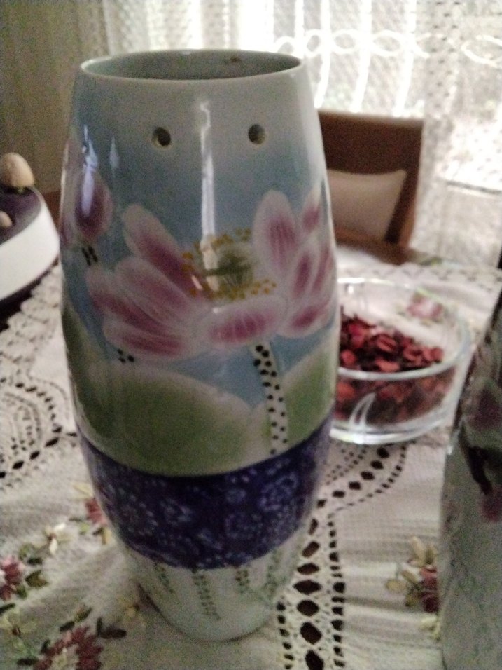 Koyu Mor Çiçek Desenli Vazo - Görsel 2