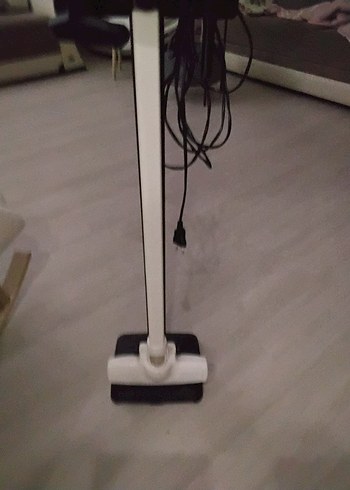 Beyaz Cyclone Teknolojili Elektrikli Süpürge - Görsel 2