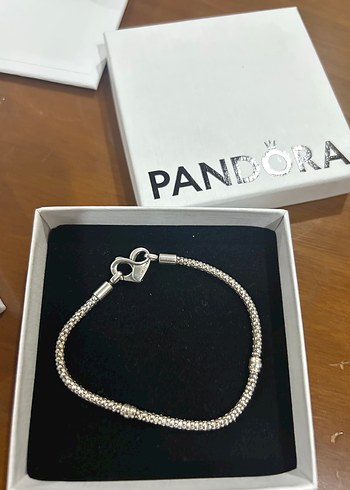 Pandora Zincir Detaylı Kadın Bileklik