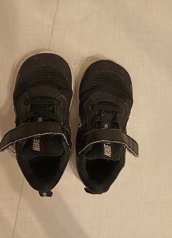 Nike çocuk spor ayakkabısı