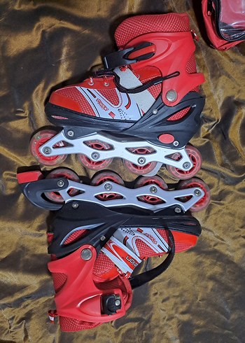 Kırmızı Desenli Kaykay Patenleri - Görsel 2