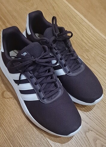 Adidas spor ayakkabı