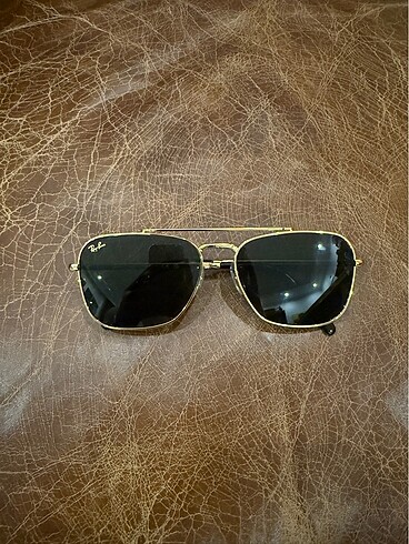 Ray Ban güneş gözlüğü