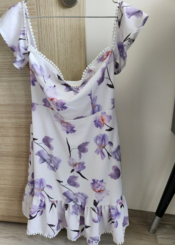 Mor Çiçek Desenli Mini Straplez Elbise
