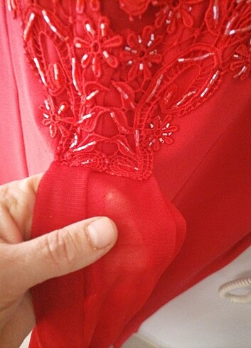 kırmızı tül vr boncuk işlemeli elbise - Görsel 8