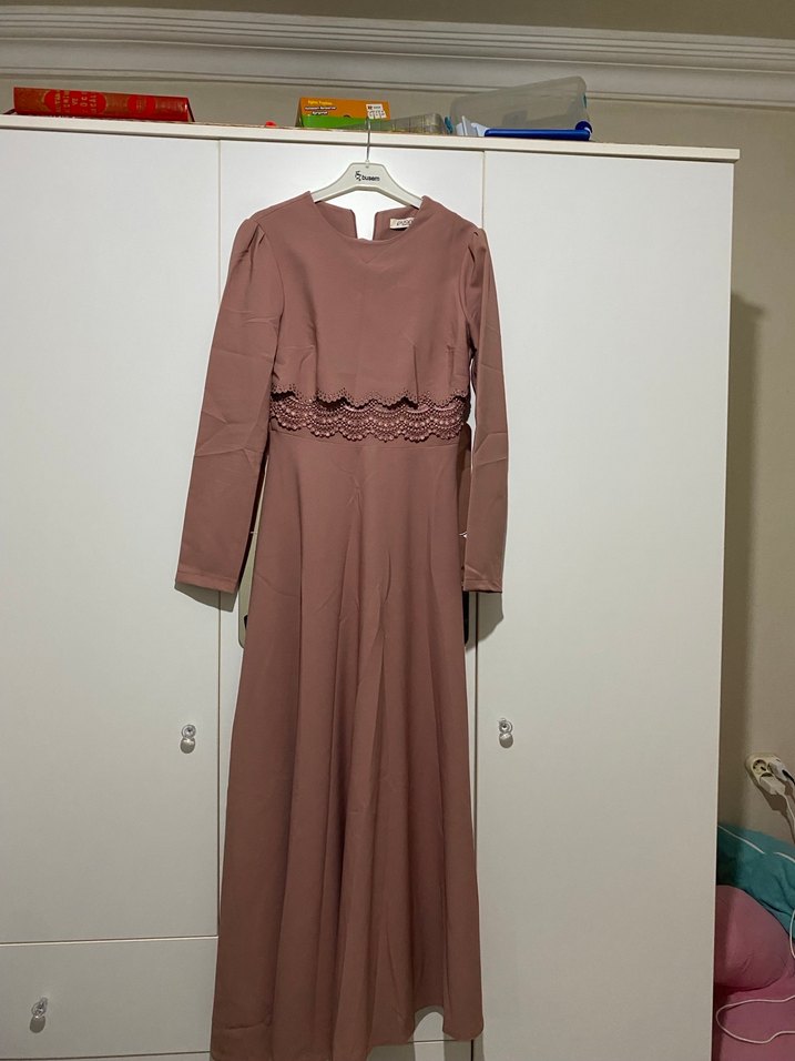 Dantel Detaylı Uzun Kollu  Elbise - Görsel 3