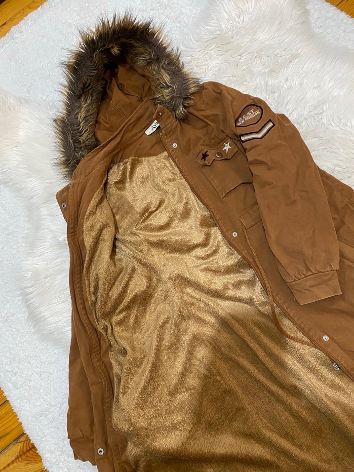 Kahverengi Uzun Kadın Kaban Kürklü Kapüşonlu - Görsel 3