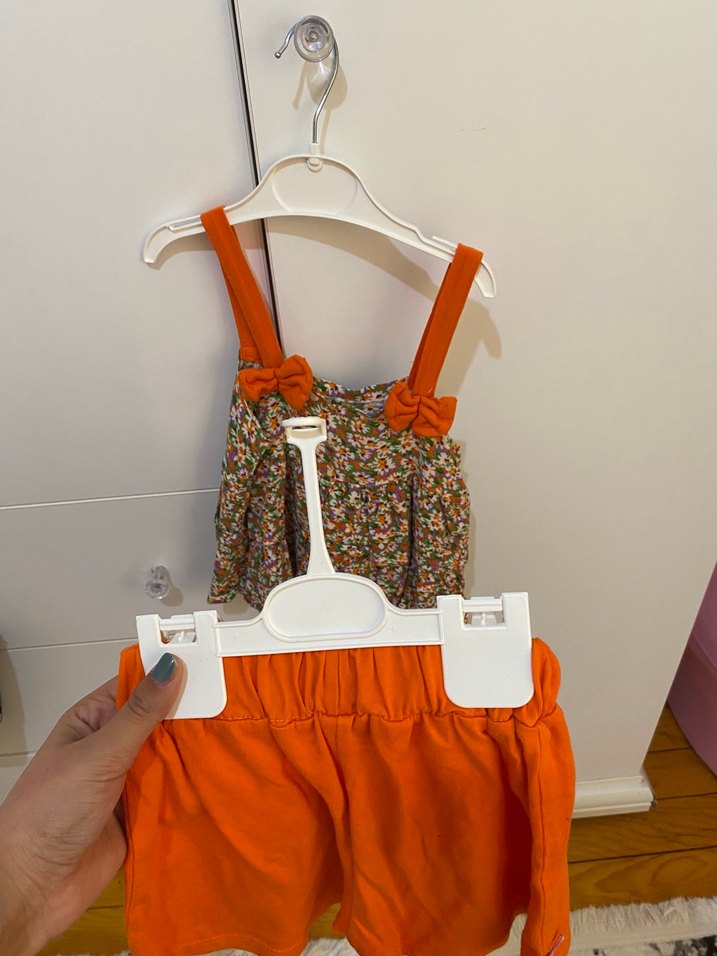 Çiçek Desenli, Fırfırlı Kız Elbisesi - Görsel 2