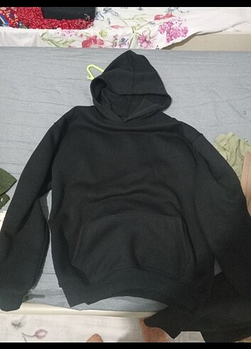 Basic Unisex Sweatshirt 