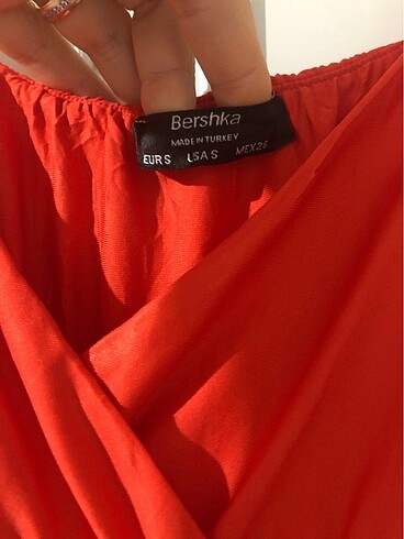 s Beden BERSHKA Elbise