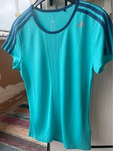 m Beden mavi Renk Adidas Kadın Orjinal T-Shirt