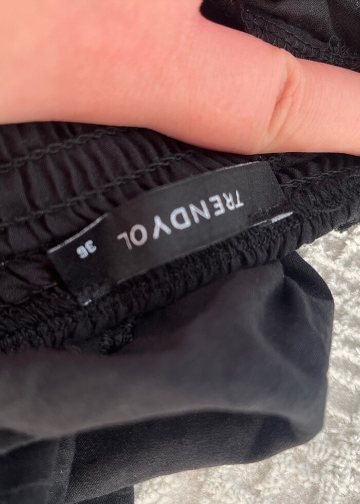 TRENDYOLMİLLA KADIN BLUZ - Görsel 4