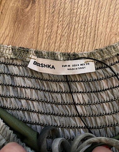 m Beden Bershka elbise