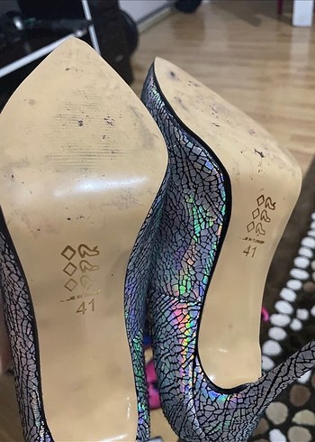 Kırmızı ve griTokalı Stiletto Topuklu Ayakkabı - Görsel 3