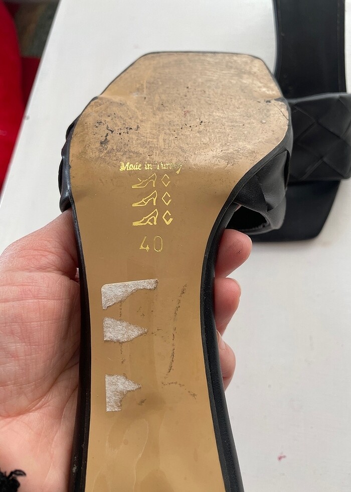 Kadın terlik - Görsel 2