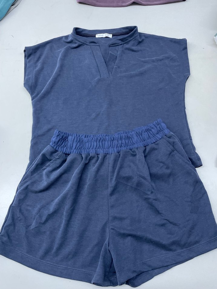 V yaka, kolsuz, bol kesim mavi takım - Görsel 4